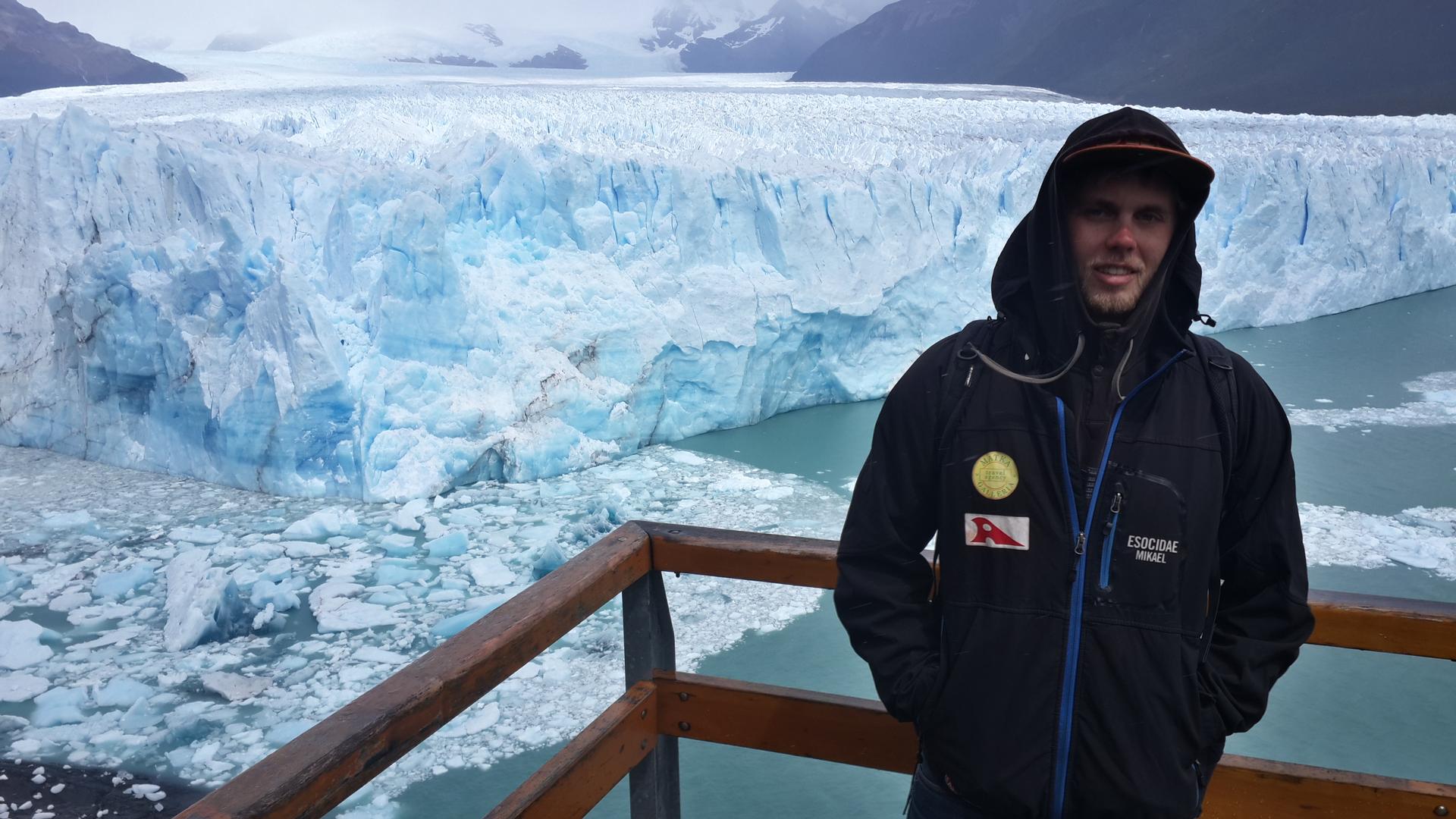 Perito Moreno glacier, El Calafate. The ice was pouring from mountains.